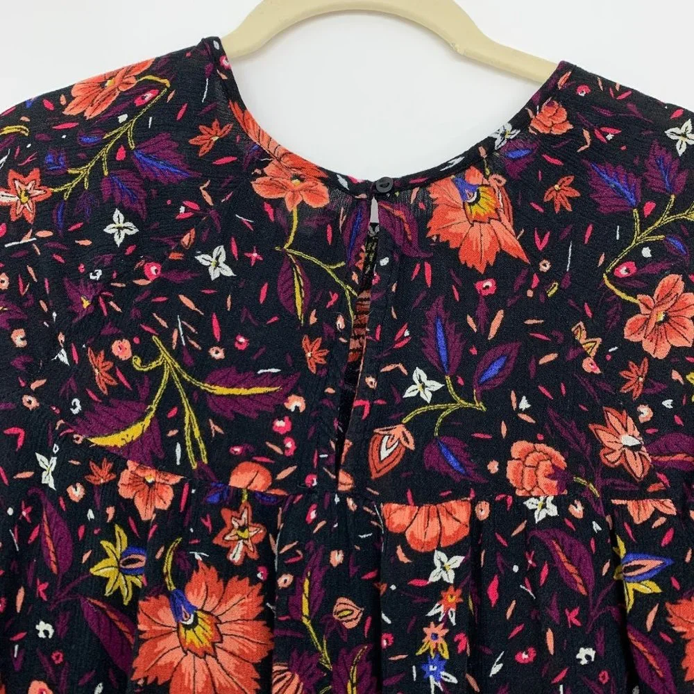 Old Navy Smocked Swing Floral‎ Blouse